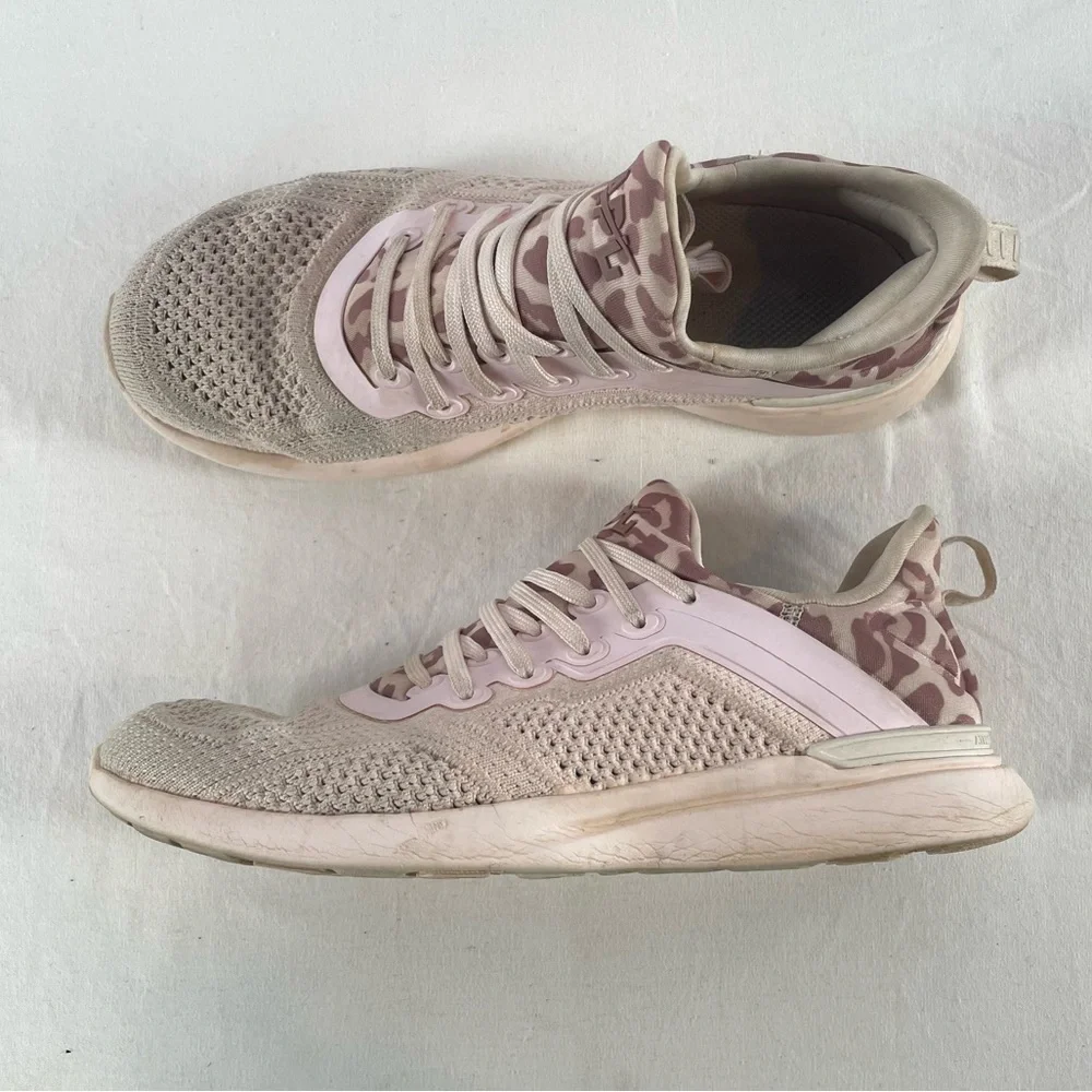 APL Techloom Tracer Sneakers in Creme/Beachwood/Leopard‎ Size 7.5